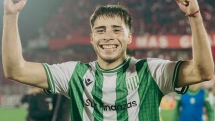 Oviedo tiene el alta médica en Banfield: ¿cuándo volverá a jugar? Oviedo tiene el alta médica en Banfield: ¿cuándo volverá a jugar?