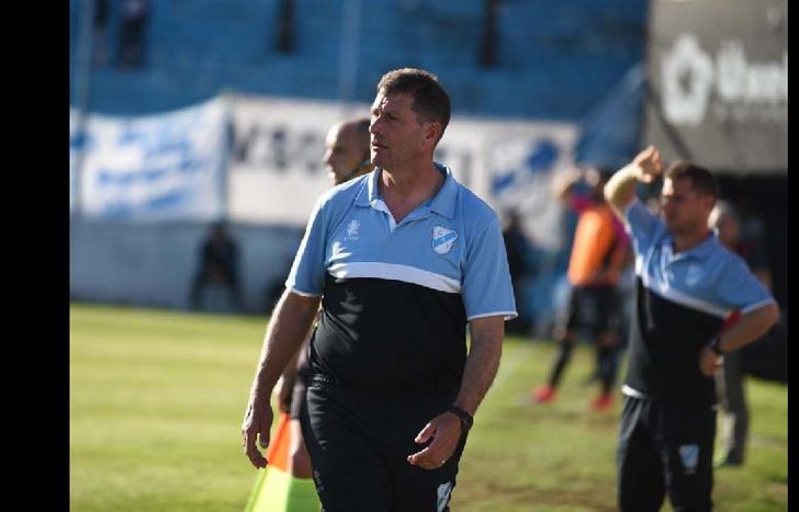 Aldirico debutó con un triunfo, pero pretende más del equipo.