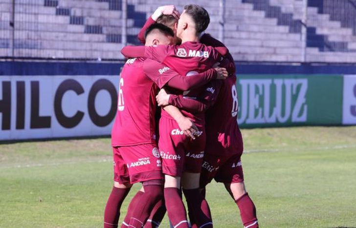 Todos los abrazos para Gonzalo Torres.