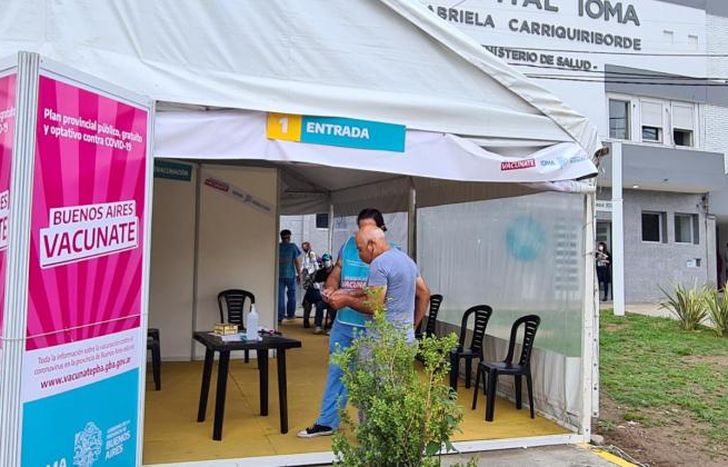 El Gobierno apuesta a reforzar la vacunación.