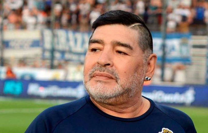 Diego, en el centro de todas las miradas.