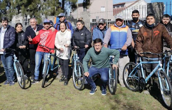 Se realizan entregas en distintos barrios.