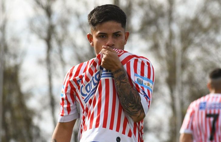 Luis Pérez se afianzó en el 11 titular de Los Andes.