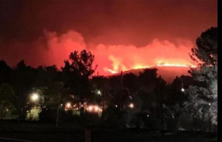 anoche fueron evacuadas cuatro familias.