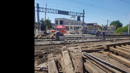 obras ferroviarias y caos de transito en korn
