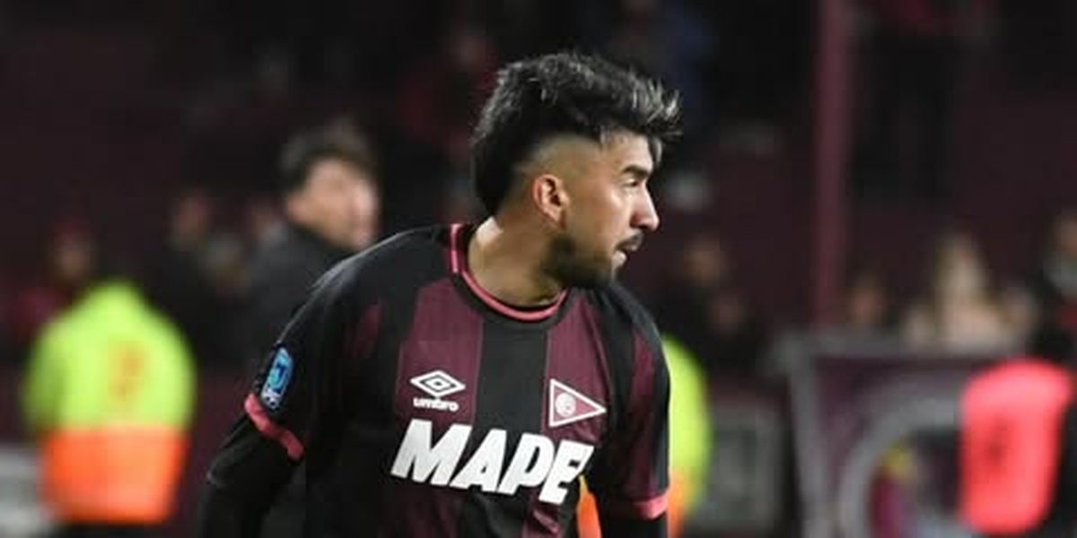 Marcelino Moreno regresó en Lanús tras la lesión.