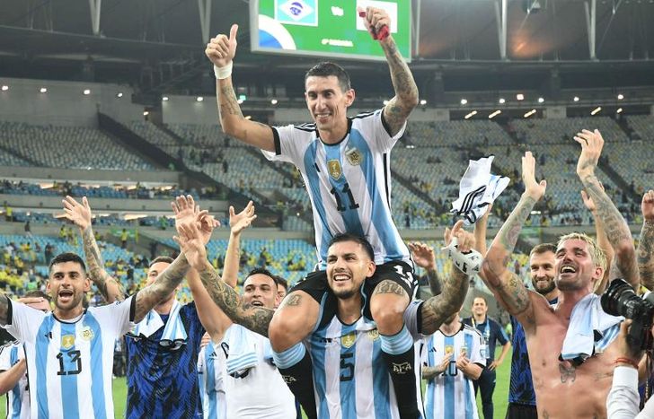 Di María, en andas tras el Maracanazo.