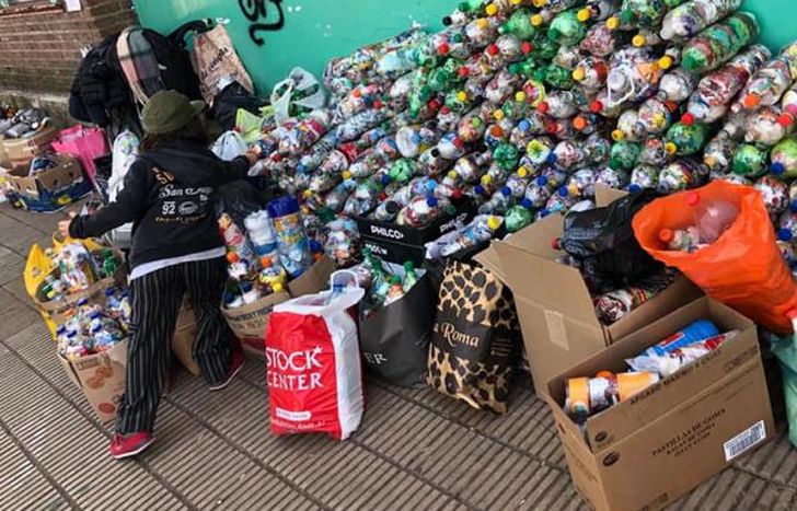 En Garibaldi 1298, Temperley.