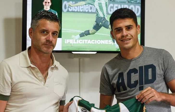 El lateral renovó su contrato y seguirá en el Taladro.