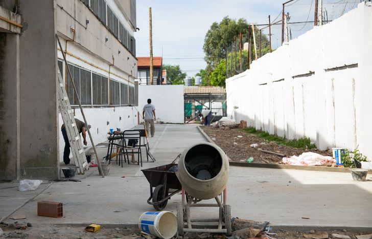 El Programa de Infraestructura Escolar tuvo avances importantes en Lomas.