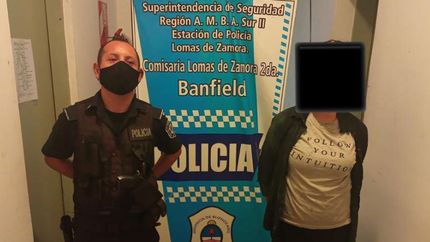 detienen a una mujer que robo un local en banfield