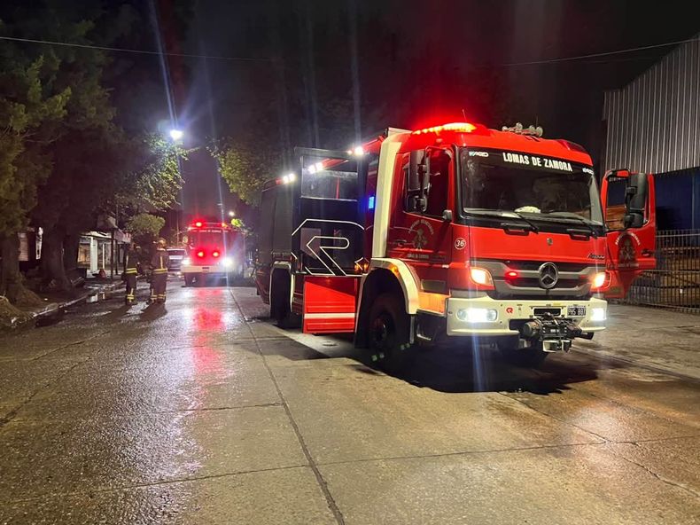 Una hora de trabajo en el lugar entre el control del incendio y la etapa de remoción. 