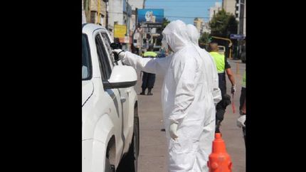 Siguen los controles en los accesos al distrito.