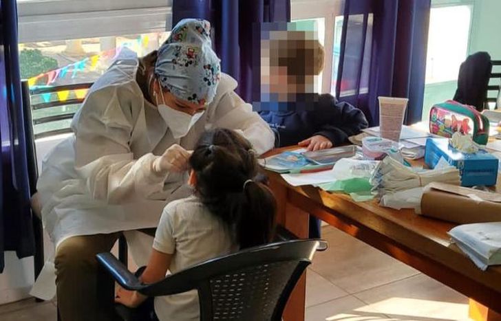 Los profesionales se acercaron para realizar la revisión bucal.