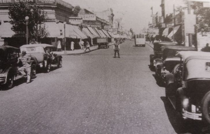 Laprida y Meeks, Lomas de Zamora, en 1930.&nbsp;