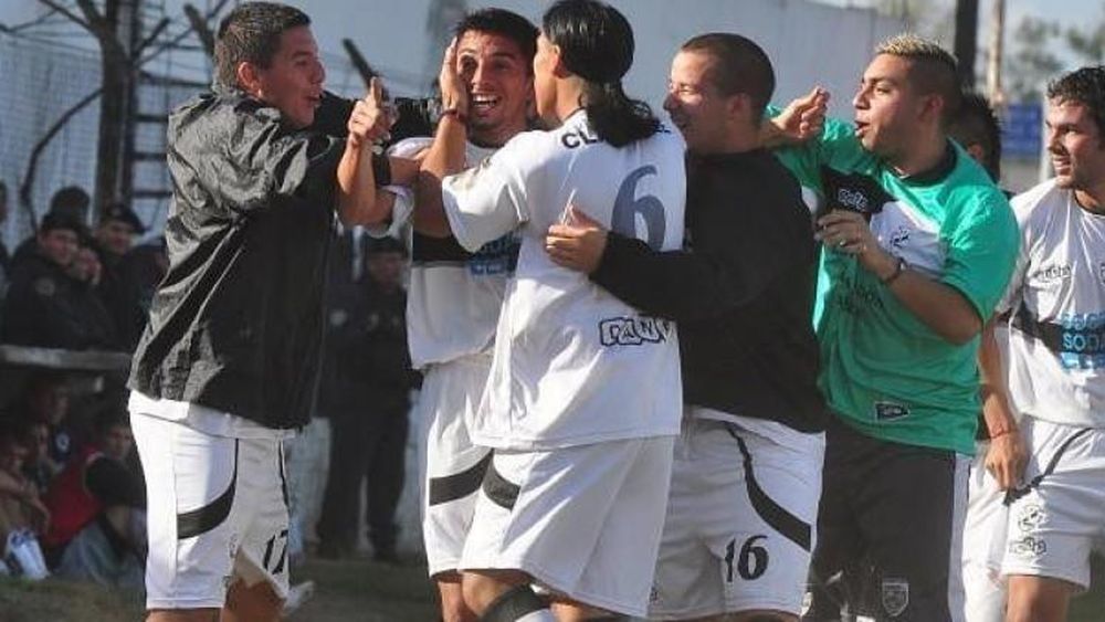 El Tambero es uno de los equipos que retrasa la vuelta.