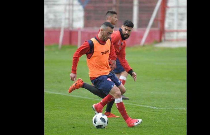 Guruceaga fue titular en la mayoría de amistoso, pero la lesión lo marginó de los últimos partidos.