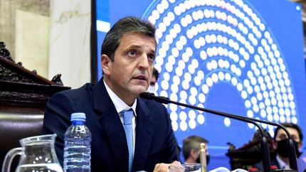 Sólo cumplo con mi responsabilidad institucional de informar.