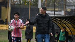 Leonardo Lemos, ante la disyuntiva de repetir equipo.