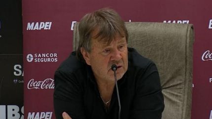 Ricardo Zielinski mostró su molestia por el arbitraje frente al DIM. Ricardo Zielinski mostró su molestia por el arbitraje frente al DIM.