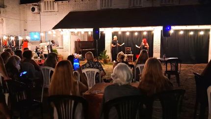 Un lindo plan para disfrutar de la tarde-noche del viernes en Lomas. Un lindo plan para disfrutar de la tarde-noche del viernes en Lomas.