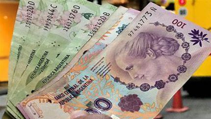 El salario mínimo será rediscutido a fines de mes.