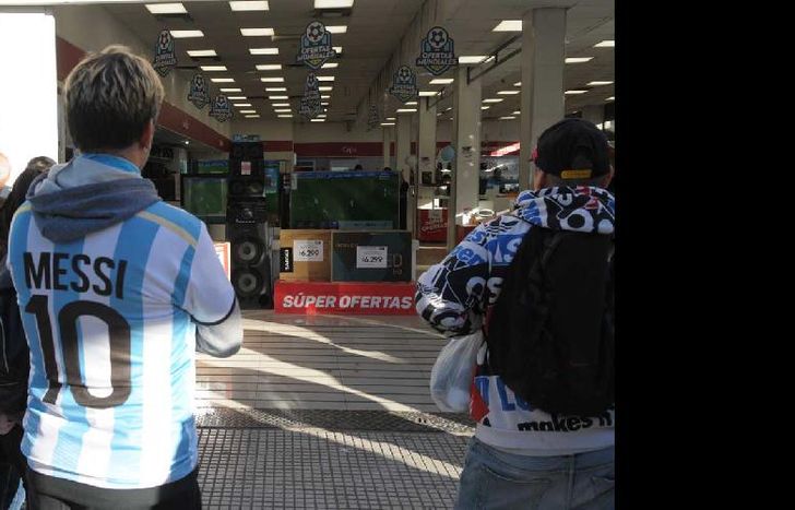 Telefunken es el más económico y denominado de baja gama.