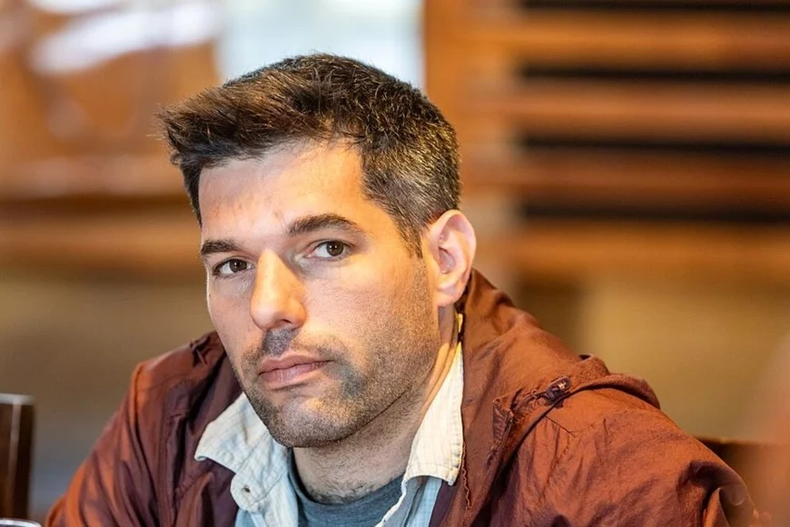 El director de la película con Lali Espósito. 