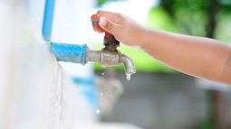 AySA solicita cuidar el agua ante una nueva y extensa ola de calor. AySA solicita cuidar el agua ante una nueva y extensa ola de calor.