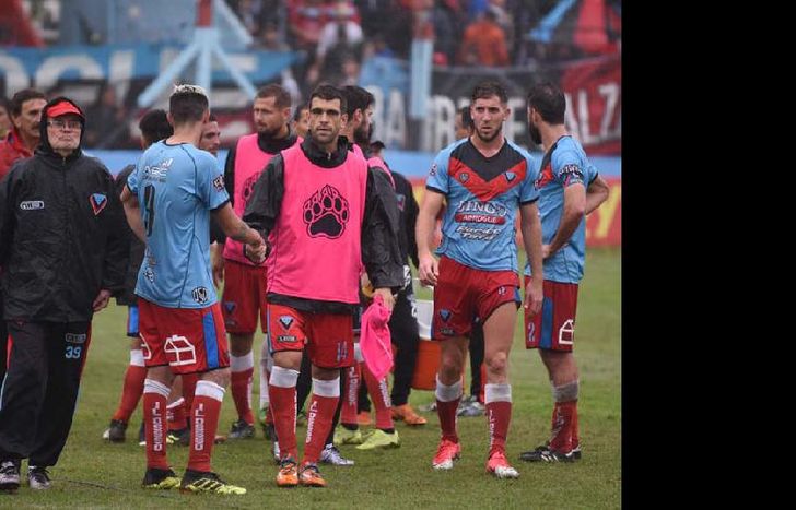 Campana, Lamas y Cortave, tres de las bajas del plantel.