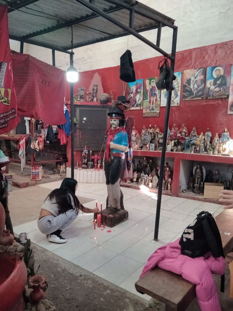 Al Santuario, ubicado en Budge, asisten vecinos de distintos distritos.