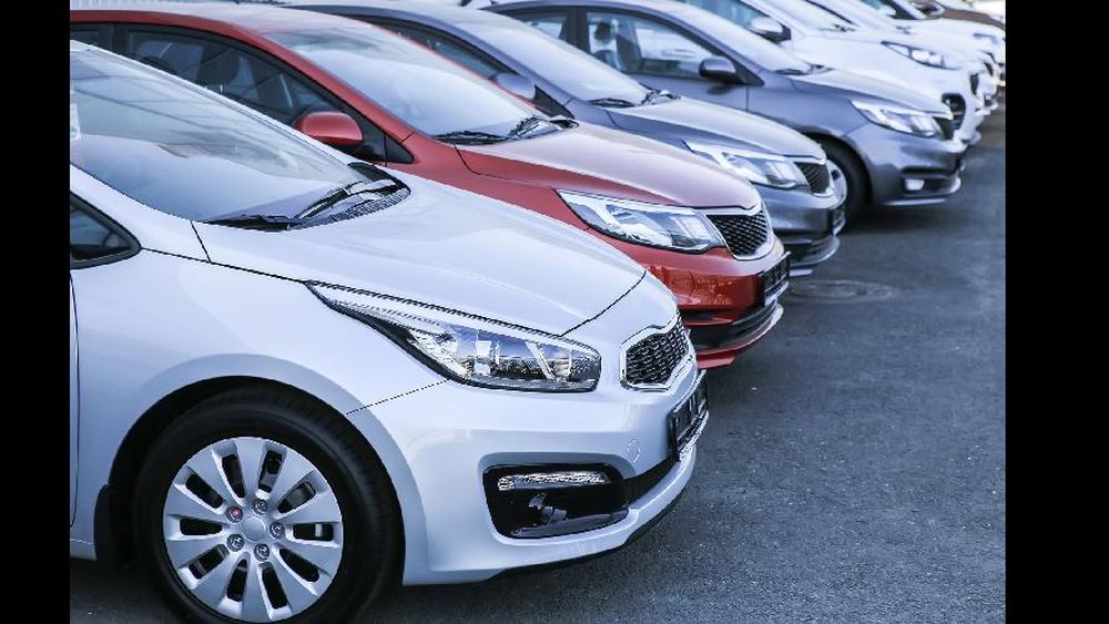 El número de vehículos patentados cayó a 65.247 unidades.