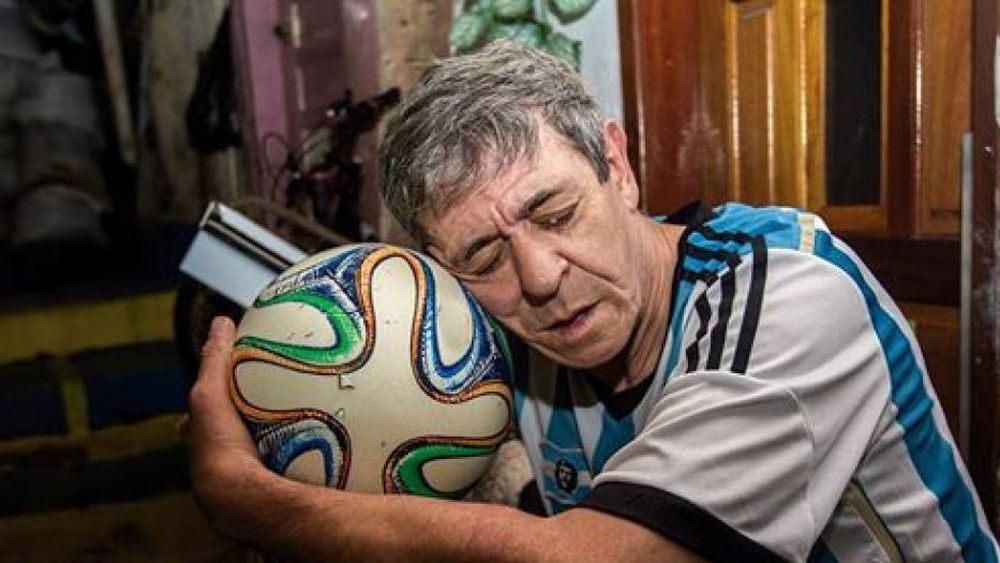 El loco y la pelota.