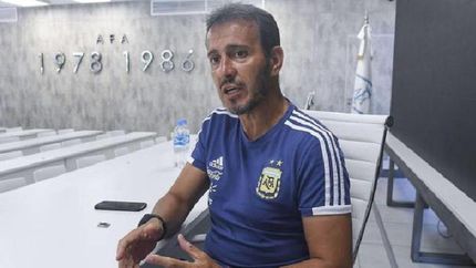 batista dialogo con los juveniles de talleres