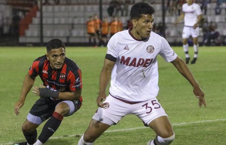 Con cinco amarillas, Aguirre fue suspendido.