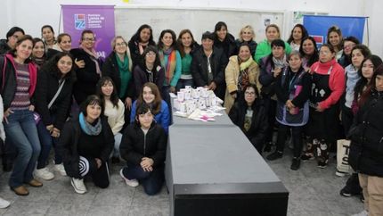 Entregaron copas menstruales y kits de toallitas reutilizables.