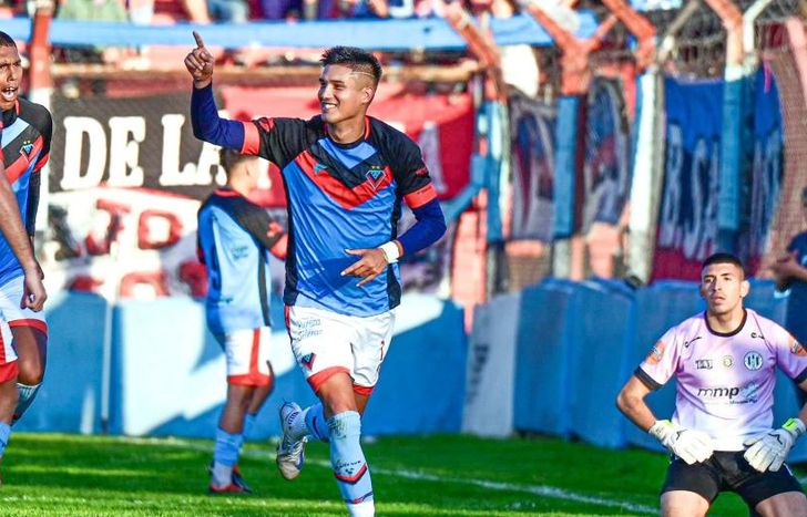Cañete se afirma como uno de los goleadores de Brown en el torneo de la Primera B.