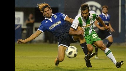 con el libro de falcioni, el taladro festejo en la plata