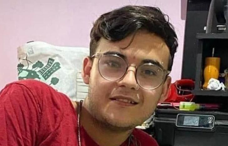 Tomás tenía 20 años.