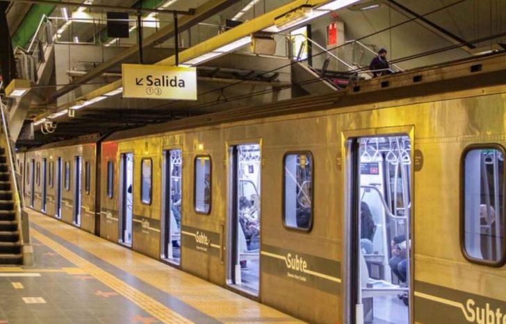 Los metrodelegados exigen una solución a lo que califican como la crisis sanitaria en la red.