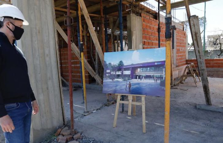 En Lomas, la educación es prioritaria, destacó Insaurralde.