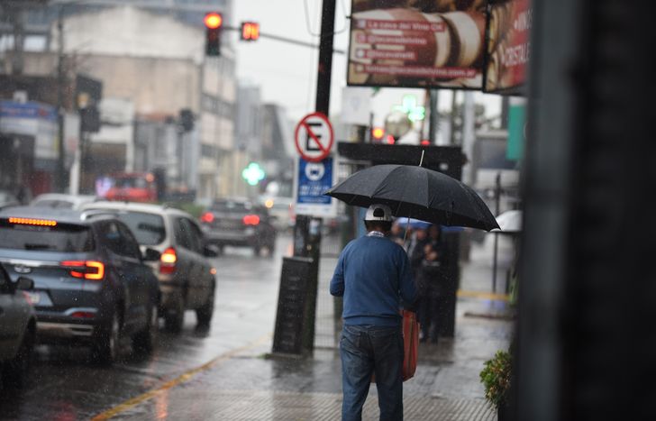 Hay alerta por fuertes tormentas en Lomas de Zamora y la región.