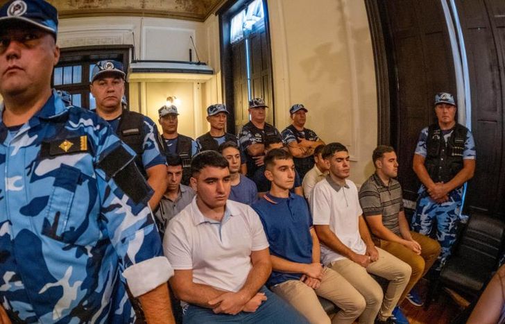 Los ocho acusado, en la recta final.