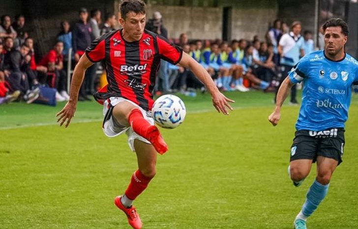 Brian Gómez frente a Federico Milo.