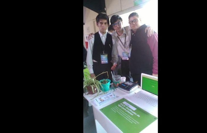 Los estudiantes de 6º año presentes en el evento.
