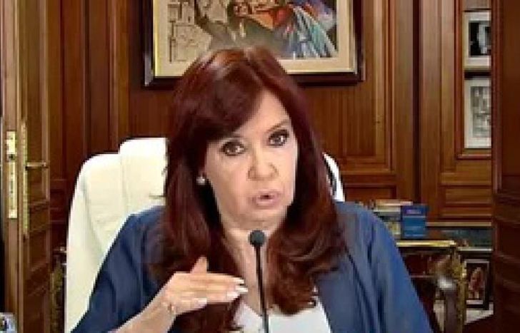Cristina Kirchner habló de la mafia judicial y anunció que no será candidata.