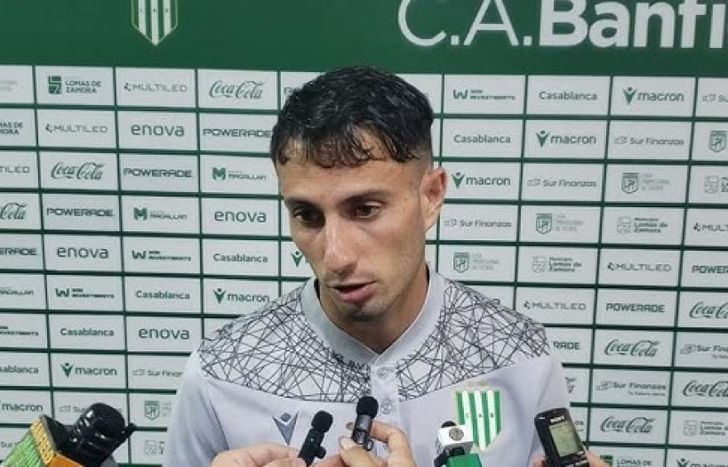 Santiago López García no se rinde ante el presente adverso de Banfield.