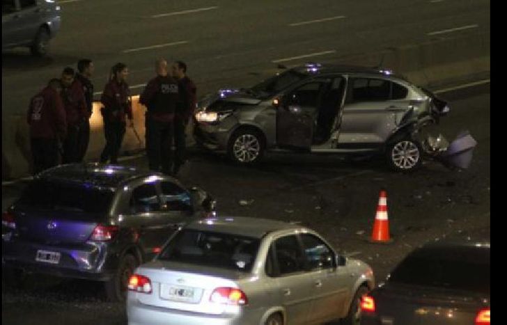 Así quedó uno de los autos tras el choque fatal.