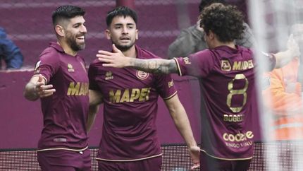 Díaz festeja junto a Torres y Boggio. Díaz festeja junto a Torres y Boggio.