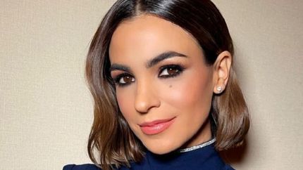 Una mamá que quiso ocultar el rostro de su bebé, pero algo dejó a la vista.